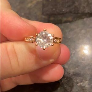 Cute rose gold ring size 7